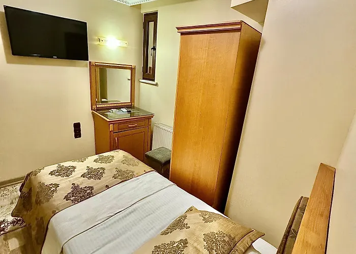 Hotel Grand Papirus 3*