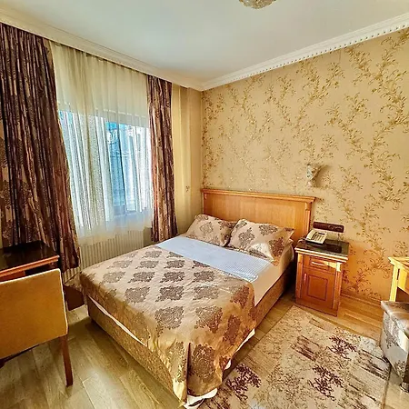 فندق غراند بابيروس 3*