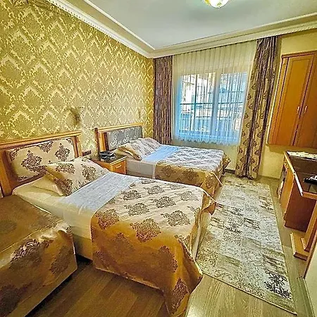 호텔 Grand Papirus 3*