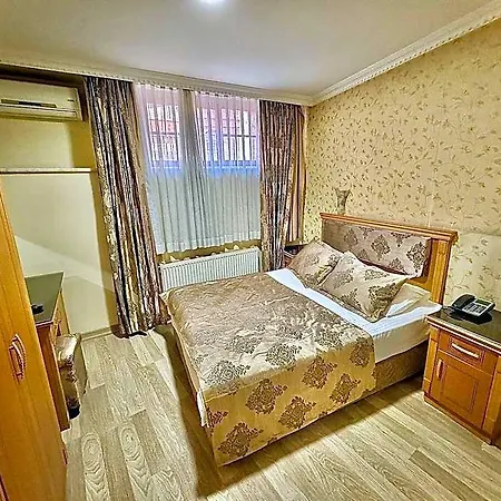 Grand Papirus 3* Istanbul
