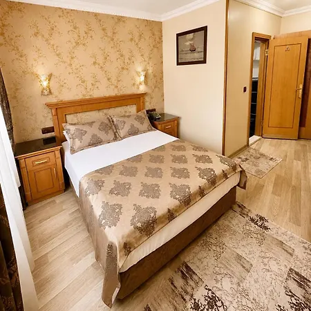 Hotel Grand Papirus
