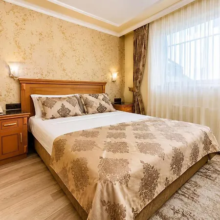 Hotel Grand Papirus