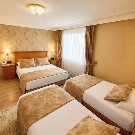 Hotel Grand Papirus