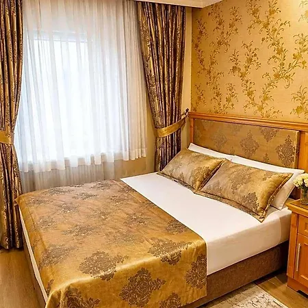 Grand Papirus Hotel