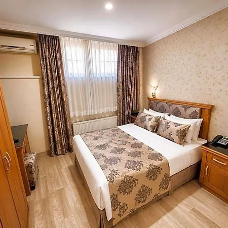 Grand Papirus Hotel