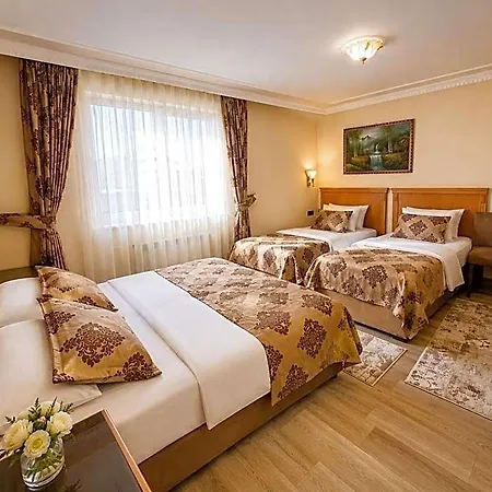 Grand Papirus Hotel
