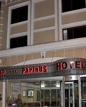 Grand Papirus 3*