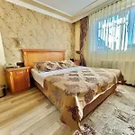 Grand Papirus 3*