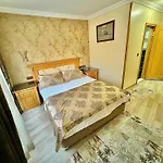 Hotel Grand Papirus