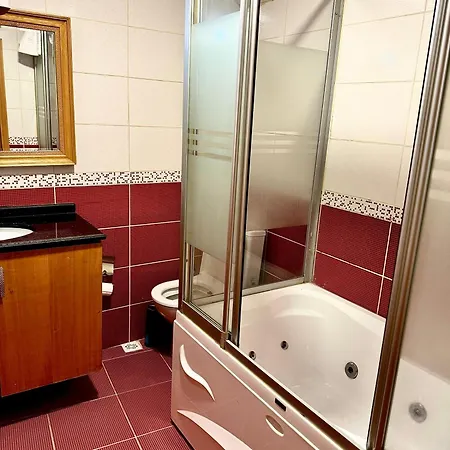 Grand Papirus Otel 3*